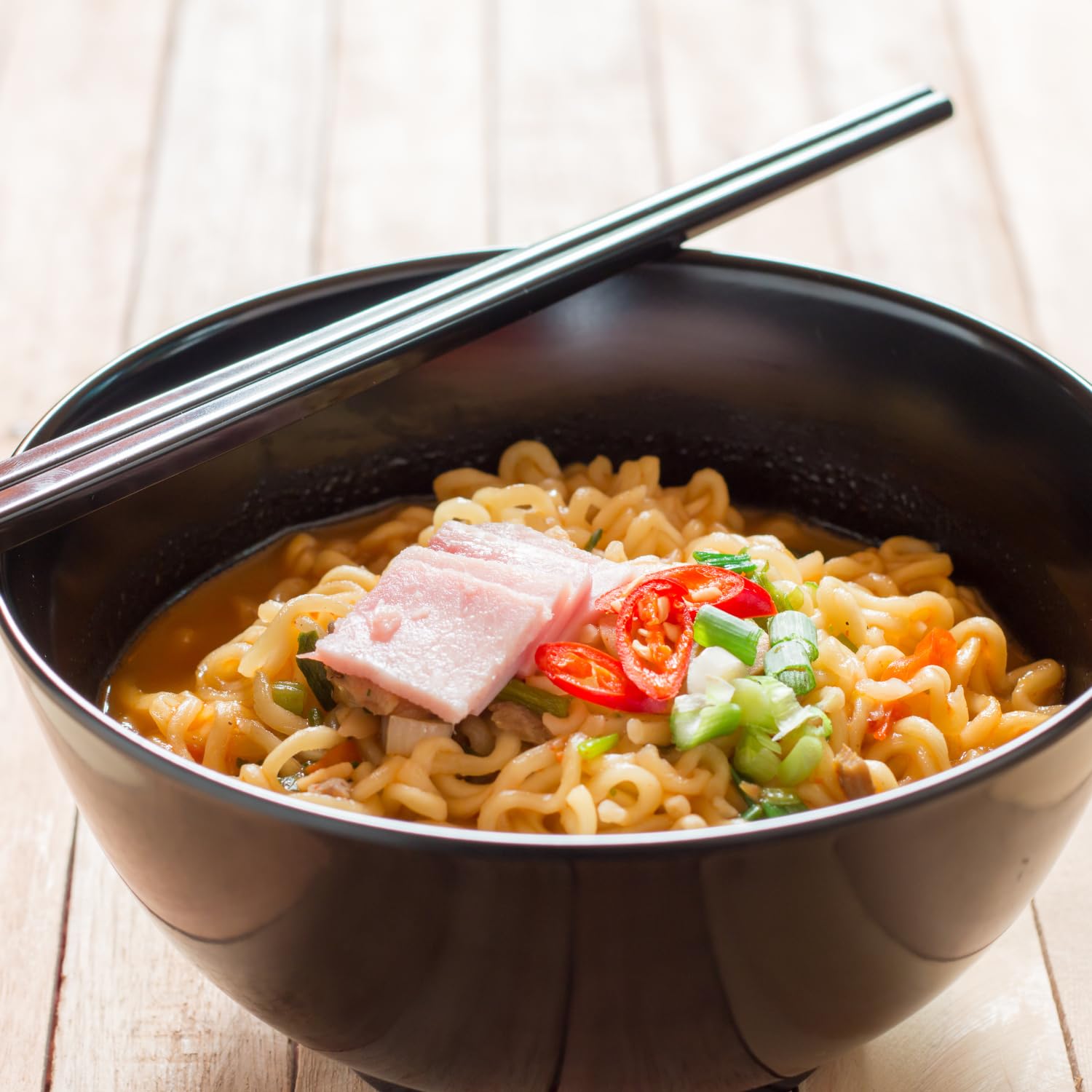 NONGSHIM Instant Noodle Shin Ramyun, 120 g (Pack of 5)